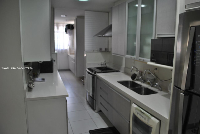 Imagem Apartamento com 4 Quartos à Venda, 166 m² em Rio De Janeiro