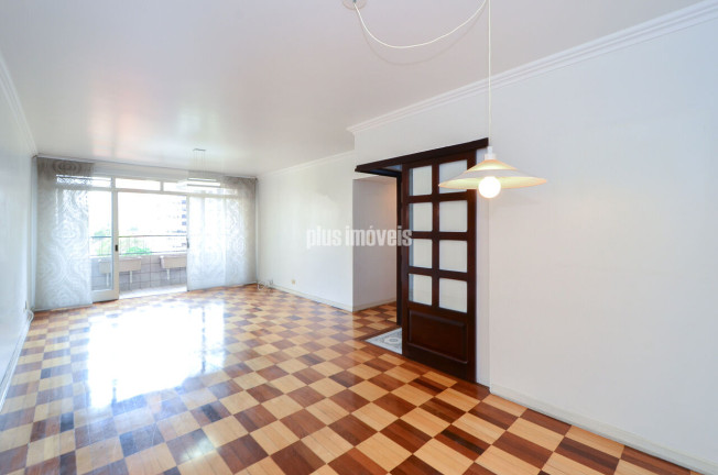 Apartamento com 2 Quartos à Venda, 112 m² em Moema - São Paulo