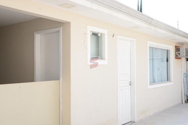 Imagem Casa com 3 Quartos à Venda, 280 m² em Pineville - Pinhais