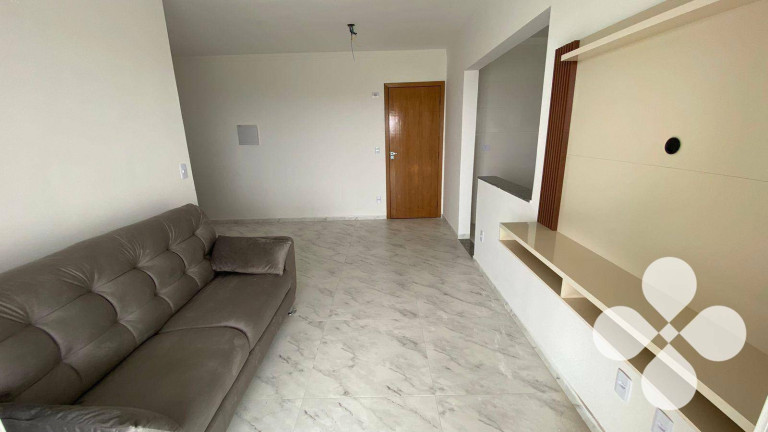 Imagem Imóvel com 2 Quartos à Venda, 70 m² em Vila Mirim - Praia Grande Imagem Imóvel com 2 Quartos à Venda, 70 m² em Vila Mirim - Praia Grande