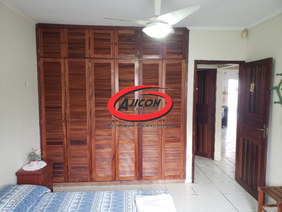 Imagem Casa com 5 Quartos à Venda, 240 m² em Barra Da Lagoa - Ubatuba Imagem Casa com 5 Quartos à Venda, 240 m² em Barra Da Lagoa - Ubatuba