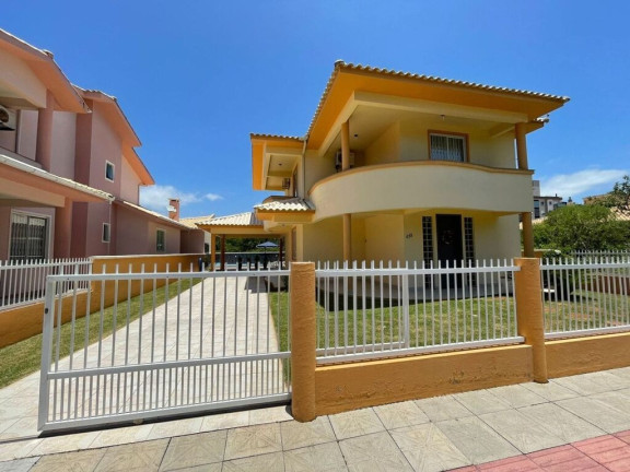 Imagem Casa com 5 Quartos à Venda, 245 m² em Governador Celso Ramos - Governador Celso Ramos