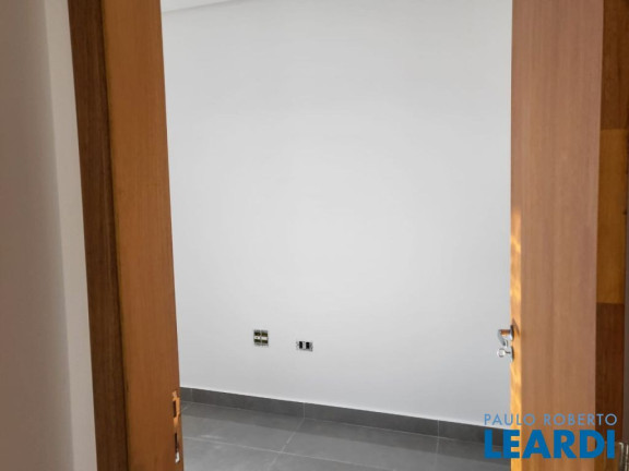 Imagem Apartamento com 2 Quartos à Venda, 42 m² em Vila Scarpelli - Santo André
