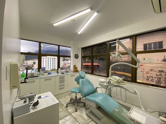 Imagem Sala Comercial à Venda, 64 m² em Várzea - Teresópolis Imagem Sala Comercial à Venda, 64 m² em Várzea - Teresópolis