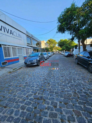 Imagem Casa com 7 Quartos à Venda, 258 m² em Centro - Cabo Frio Imagem Casa com 7 Quartos à Venda, 258 m² em Centro - Cabo Frio
