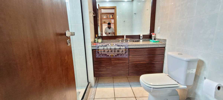Imagem Apartamento com 4 Quartos à Venda, 240 m² em Lagoa - Rio De Janeiro Imagem Apartamento com 4 Quartos à Venda, 240 m² em Lagoa - Rio De Janeiro