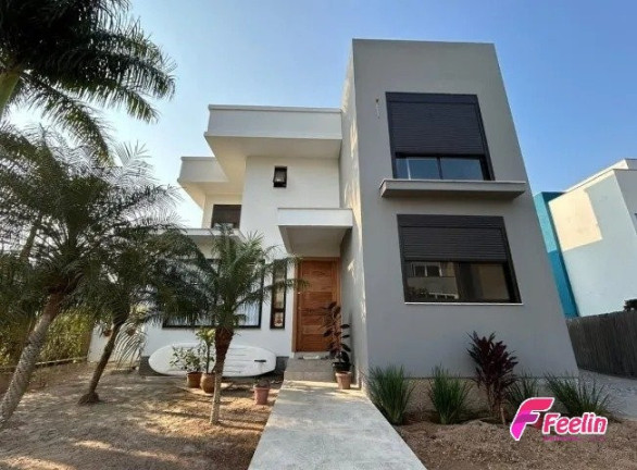 Casa de Condomínio com 4 Quartos à Venda, 288 m² em Cachoeira Do Bom Jesus - Florianópolis