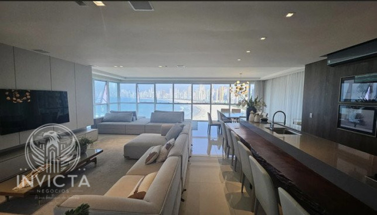 Foto do imóvel Apartamento com 5 Quartos à Venda, 283 m² em Pioneiros - Balneário Camboriú