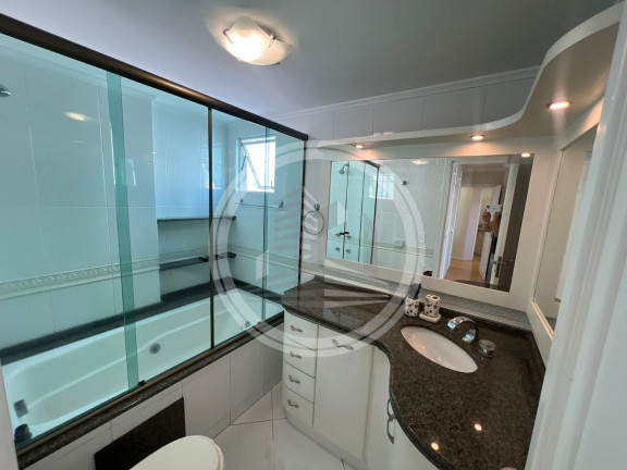 Imagem Apartamento com 3 Quartos à Venda, 210 m² em Centro - Balneário Camboriú Imagem Apartamento com 3 Quartos à Venda, 210 m² em Centro - Balneário Camboriú