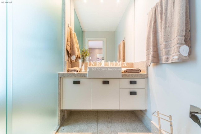 Imagem Apartamento com 3 Quartos à Venda, 166 m² em Praia Brava - Itajaí