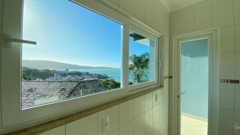 Imagem Casa de Condomínio com 3 Quartos à Venda, 337 m² em Bombinhas - Bombinhas Imagem Casa de Condomínio com 3 Quartos à Venda, 337 m² em Bombinhas - Bombinhas