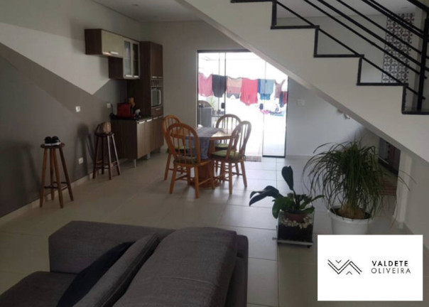 Casa com 2 Quartos à Venda,  em Jardim Santa Júlia - São José Dos Campos