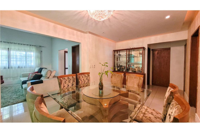 Imagem Casa com 4 Quartos à Venda, em Jardim Itu - Porto Alegre Imagem Casa com 4 Quartos à Venda, em Jardim Itu - Porto Alegre