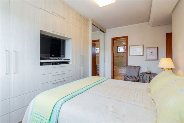 Imagem Apartamento com 3 Quartos à Venda, 150 m² em Jardim Planalto - Porto Alegre