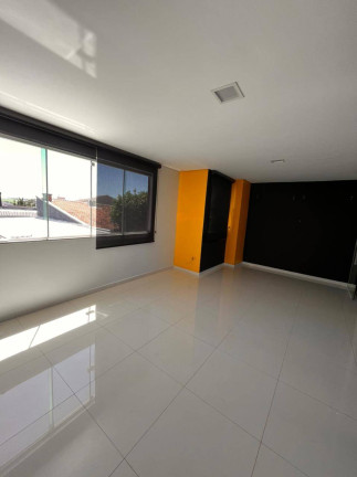 Imagem Sobrado com 3 Quartos à Venda, 165 m² em Parque Verde - Cascavel