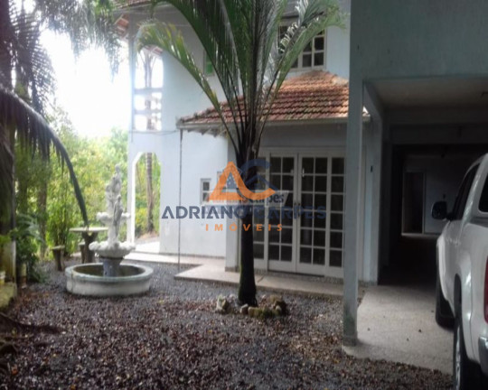Casa com 4 Quartos à Venda, 350 m² em Gasparinho - Gaspar