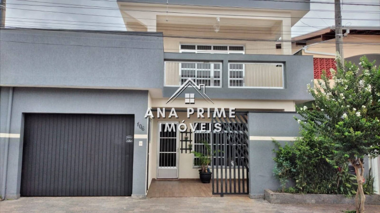 Sobrado com 4 Quartos à Venda, 323 m² em Cidade Jardim - Jacareí