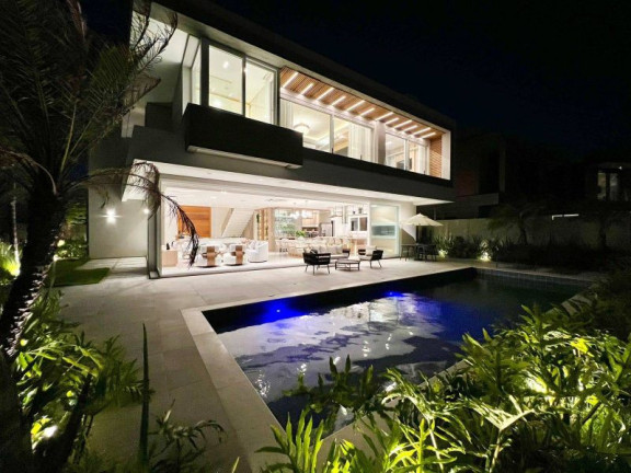 Imagem Casa de Condomínio com 5 Quartos à Venda, 464 m² em Centro - Xangri-lá
