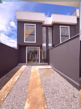 Casa com 2 Quartos à Venda, 