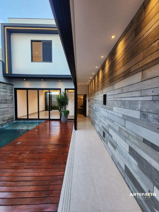 Sobrado com 3 Quartos à Venda, 204 m²