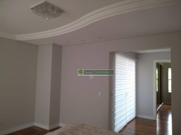 Imagem Casa com 4 Quartos à Venda, 480 m² em Santo Inácio - Curitiba Imagem Casa com 4 Quartos à Venda, 480 m² em Santo Inácio - Curitiba