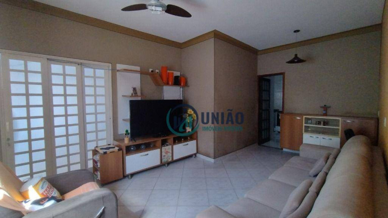 Imagem Casa com 3 Quartos à Venda, 339 m² em Pita - São Gonçalo Imagem Casa com 3 Quartos à Venda, 339 m² em Pita - São Gonçalo