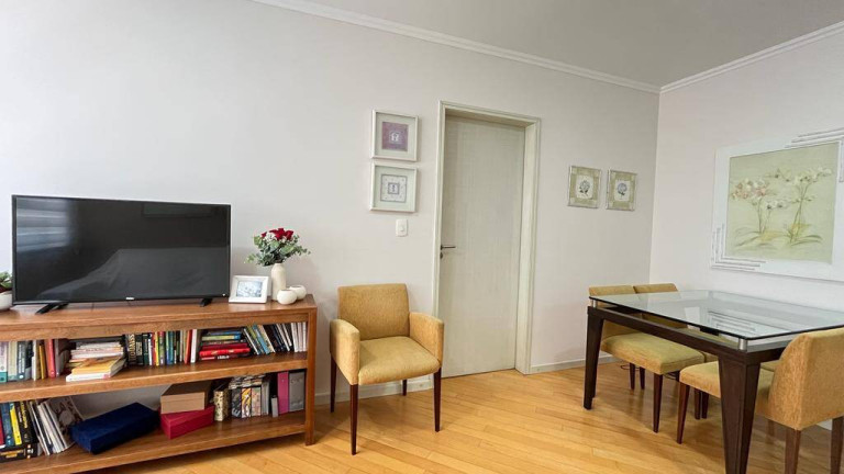 Imagem Apartamento com 2 Quartos à Venda, 67 m² em São João - Porto Alegre Imagem Apartamento com 2 Quartos à Venda, 67 m² em São João - Porto Alegre