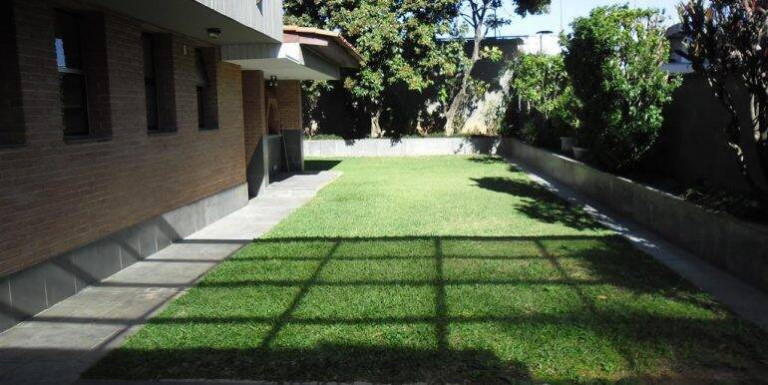 Imagem Casa com 3 Quartos para Alugar, 1.000 m² em Alphaville - Barueri