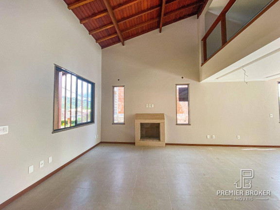 Imagem Casa com 3 Quartos à Venda, 300 m² em Vargem Grande - Teresópolis Imagem Casa com 3 Quartos à Venda, 300 m² em Vargem Grande - Teresópolis