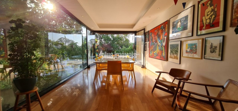 Casa com 4 Quartos à Venda, 1.044 m² em Vila Ipojuca - São Paulo