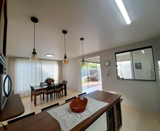 Imagem Sobrado com 3 Quartos à Venda, 284 m² em Centro - Balneário Piçarras