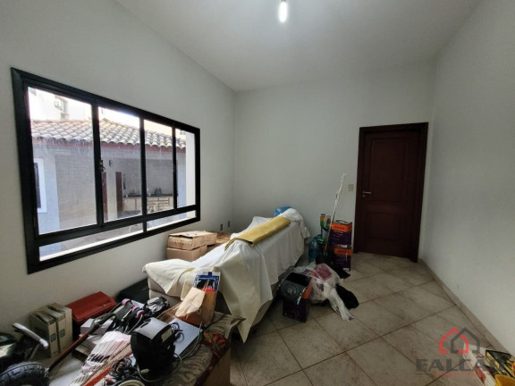 Imagem Sobrado com 4 Quartos à Venda ou Locação, 210 m² em Gonzaga - Santos