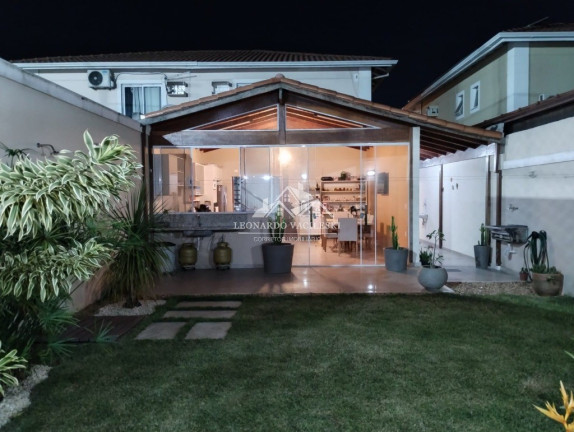 Imagem Casa com 3 Quartos à Venda, 234 m² em Morada De Laranjeiras - Serra Imagem Casa com 3 Quartos à Venda, 234 m² em Morada De Laranjeiras - Serra