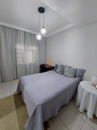 Imagem Casa com 4 Quartos à Venda, 375 m² em Názia I - Vespasiano