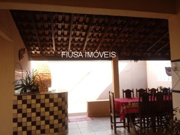 Casa com 3 Quartos à Venda,  em Jardim Diamante - Sertãozinho