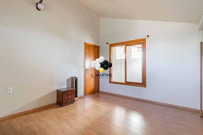 Imagem Casa com 4 Quartos à Venda, 223 m² em Vila Assunção - Porto Alegre