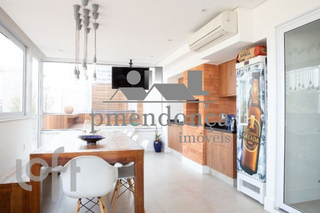 Apartamento com 3 Quartos à Venda, 185 m² em Vila Ipojuca - São Paulo