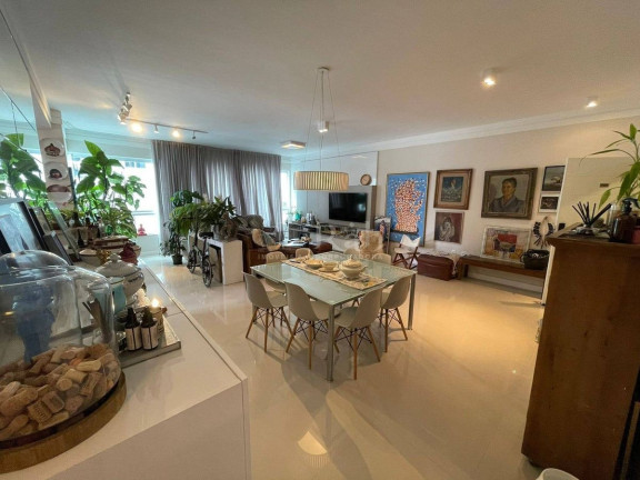 Imagem Apartamento com 3 Quartos à Venda, 133 m² em Centro - Balneário Camboriú Imagem Apartamento com 3 Quartos à Venda, 133 m² em Centro - Balneário Camboriú