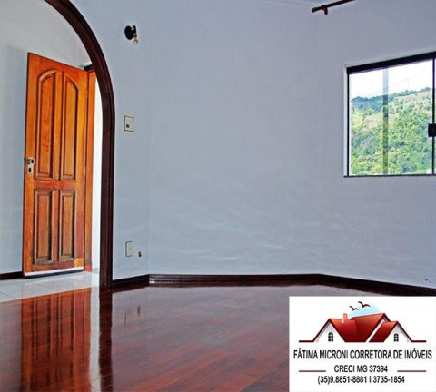 Imagem Casa com 3 Quartos à Venda, 250 m² em Centro - Caldas Imagem Casa com 3 Quartos à Venda, 250 m² em Centro - Caldas