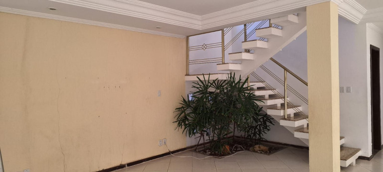Imagem Casa com 4 Quartos à Venda, 220 m² em Miragem - Lauro De Freitas