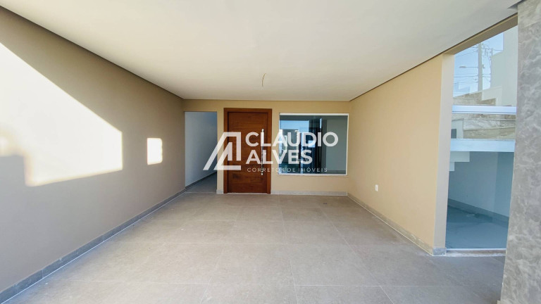 Imagem Casa com 3 Quartos à Venda, 173 m² em Sim - Feira De Santana