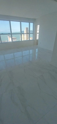 Imagem Apartamento com 4 Quartos à Venda, 254 m² em Meia Praia - Itapema