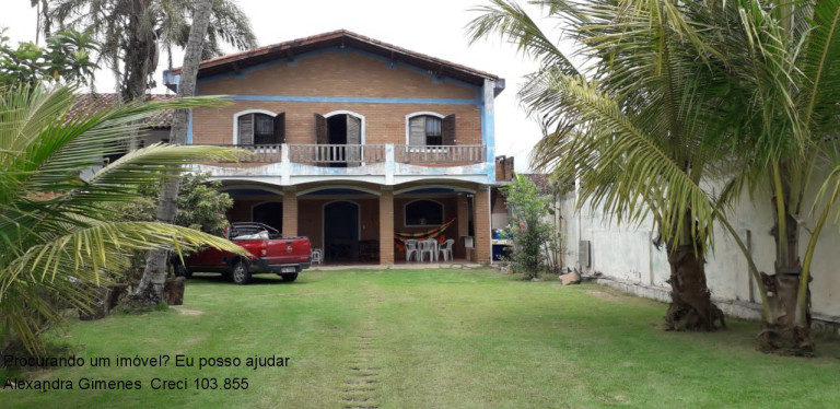 Casa com 4 Quartos à Venda, 270 m² em Praia Das Palmeiras - Caraguatatuba