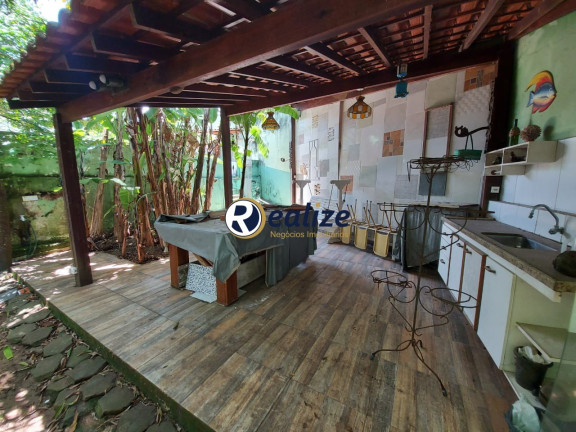 Imagem Casa com 8 Quartos à Venda, 265 m² em Centro - Guarapari Imagem Casa com 8 Quartos à Venda, 265 m² em Centro - Guarapari