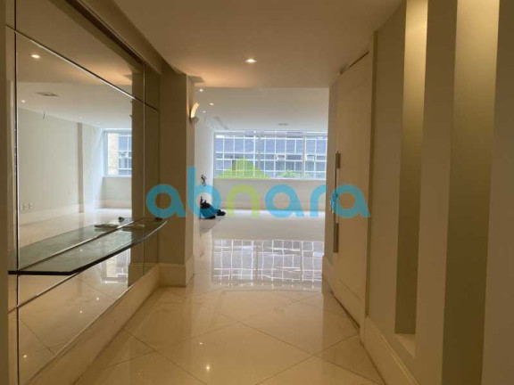 Imagem Apartamento com 3 Quartos à Venda, 210 m² em Copacabana - Rio De Janeiro