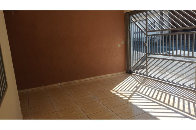 Imagem Casa com 2 Quartos à Venda, 190 m² em Jardim Moreira - Guarulhos Imagem Casa com 2 Quartos à Venda, 190 m² em Jardim Moreira - Guarulhos