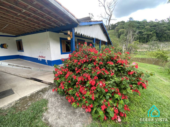 Chácara com 8 Quartos à Venda, 492 m²