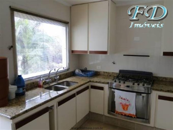 Casa de Condomínio com 4 Quartos à Venda, 1.980 m² em Rio Abaixo - Mairiporã