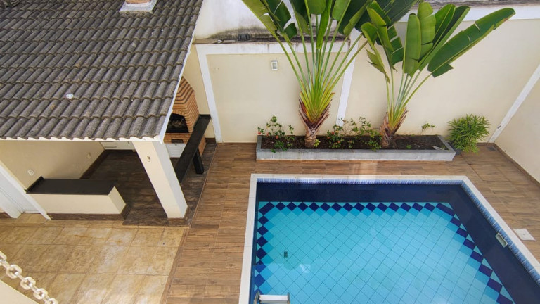 Imagem Casa com 4 Quartos para Alugar, 310 m² em Santana De Parnaíba - São Paulo