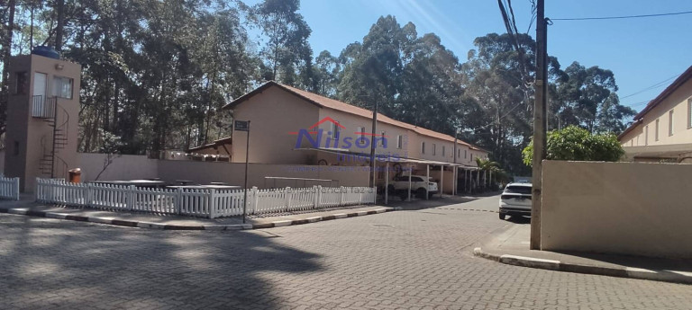 Casa com 2 Quartos à Venda,  em Guarulhos